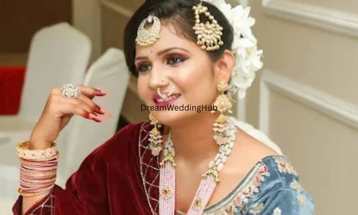 Embellish Ekta Unisex Studio